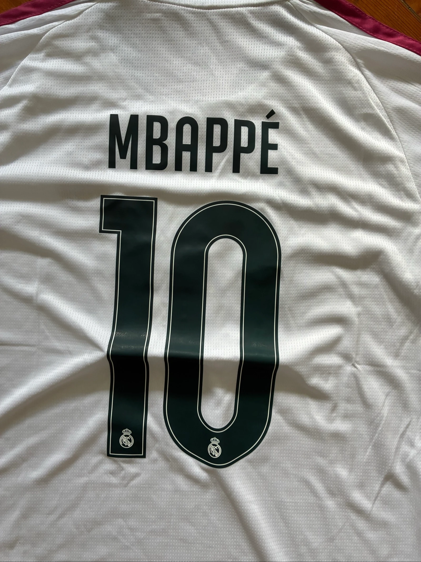 Maillot domicile Real Madrid 26/27 - Mbappe – photo 6